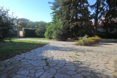 Villa con parco Gallarate centro