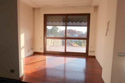 Ampio appartamento con terrazzo Gallarate centro