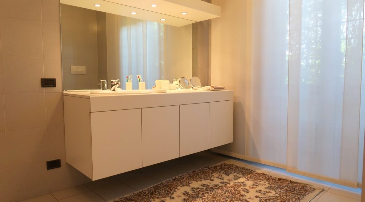 Ampia villa a schiera con giardino Gallarate