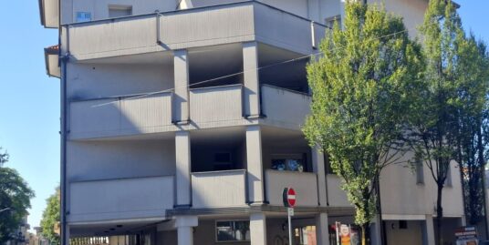 Recente trilocale con terrazzo Busto Ospedale